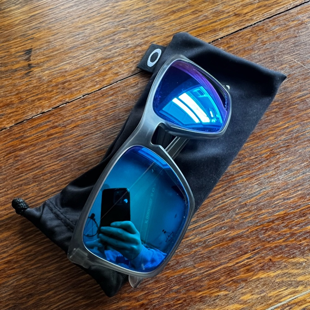 Oakley Holbrook Prizm Sapphire Sunglasses - Polarized Lenses